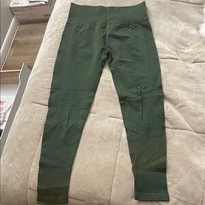 Green High-Waisted Leggings